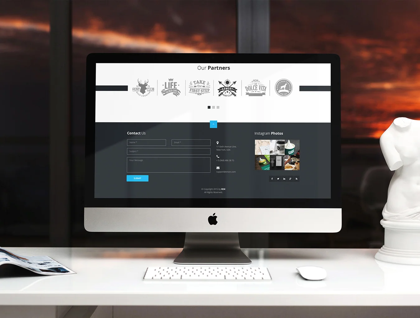 10 iMac Desk Mockups 2