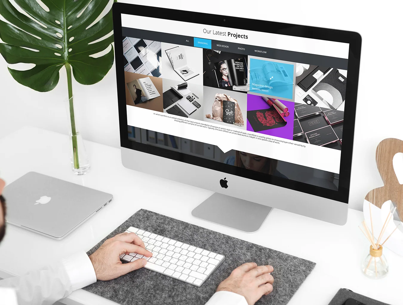 10 iMac Desk Mockups 5