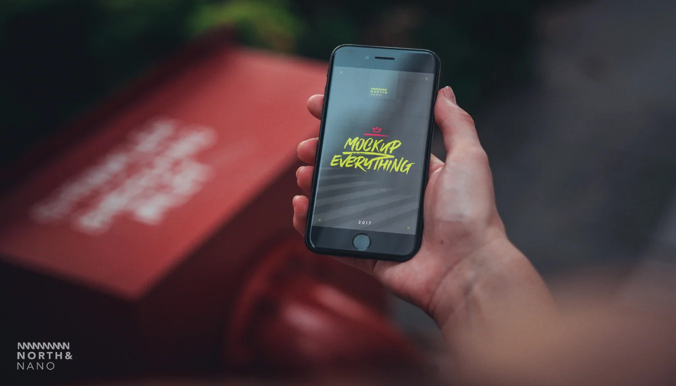 10 iPhone 7 Mockups V2 4