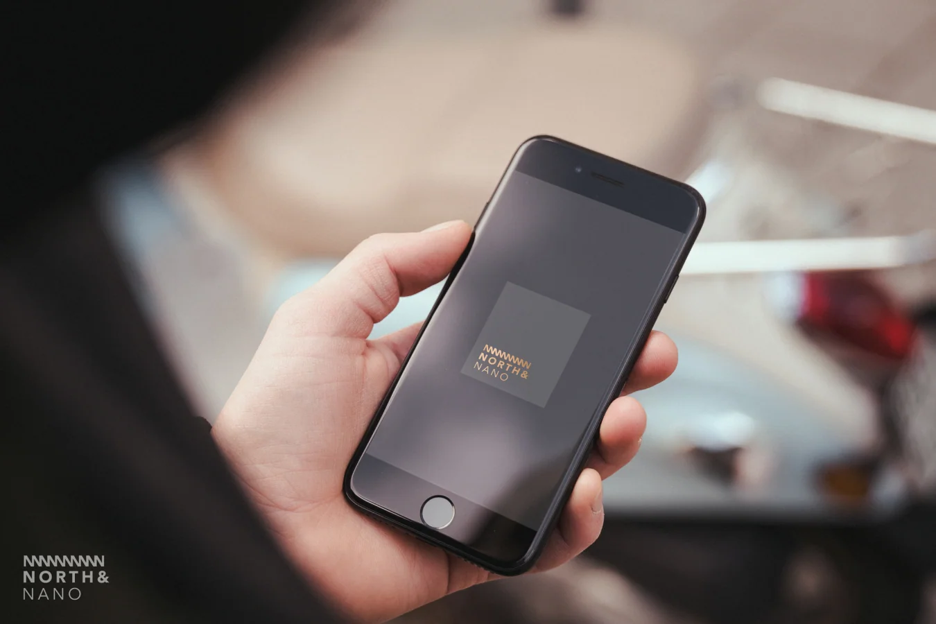 10 iPhone 7 Mockups 2