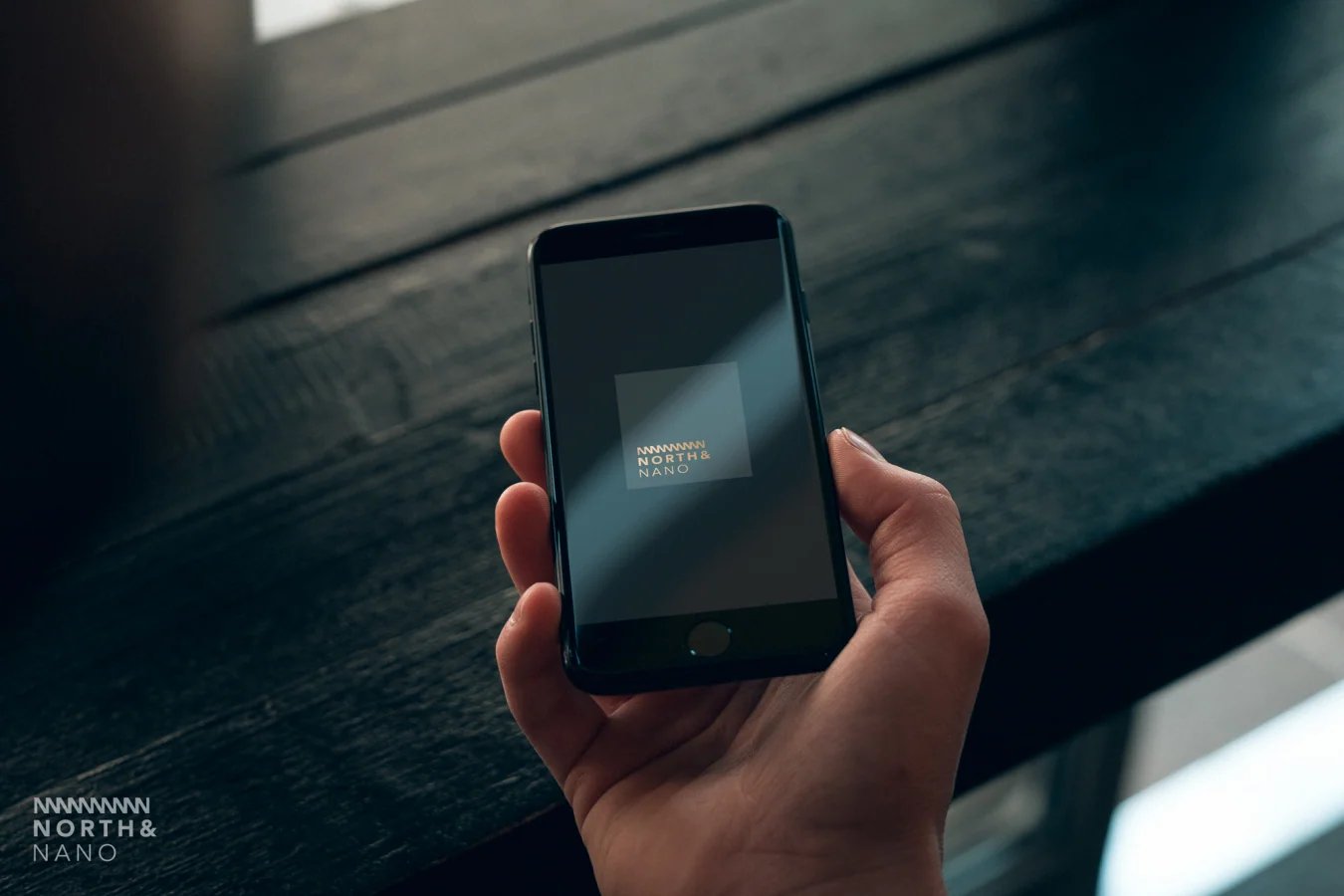 10 iPhone 7 Mockups 6