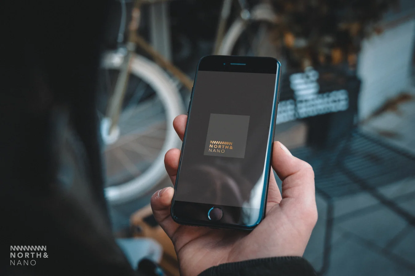 10 iPhone 7 Mockups 7
