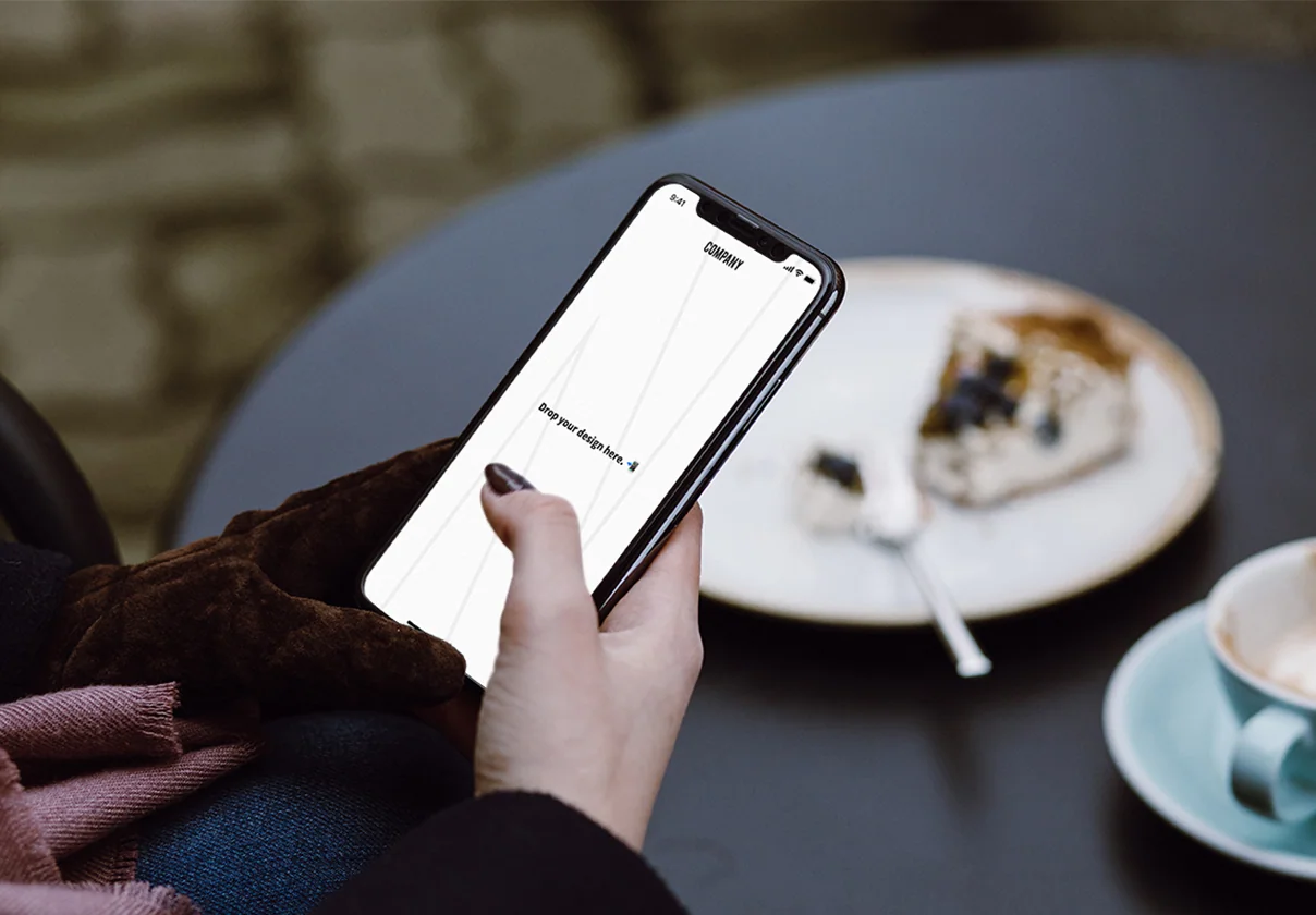 5 iPhone X Photorealistic mockups