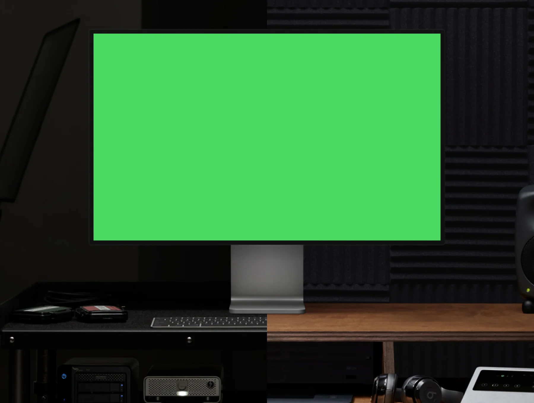 Apple Devices Mockups 6