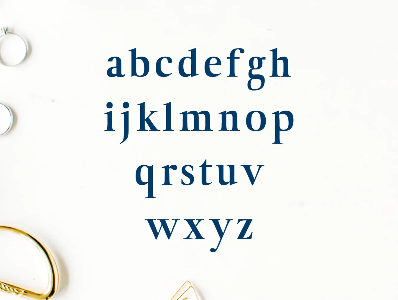 Carra Serif Typeface 3