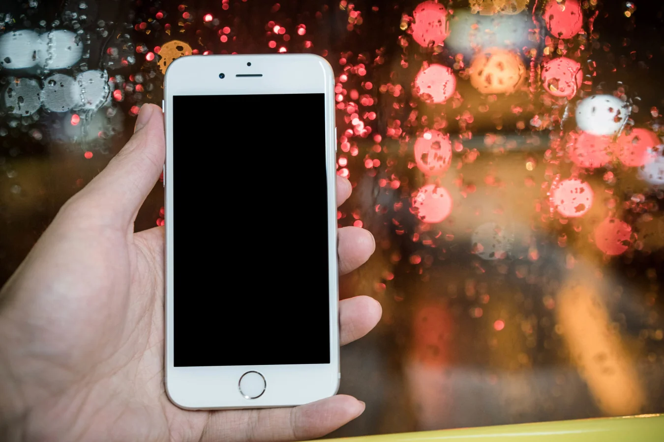 Hong Kong iPhone 6 Mockups 2