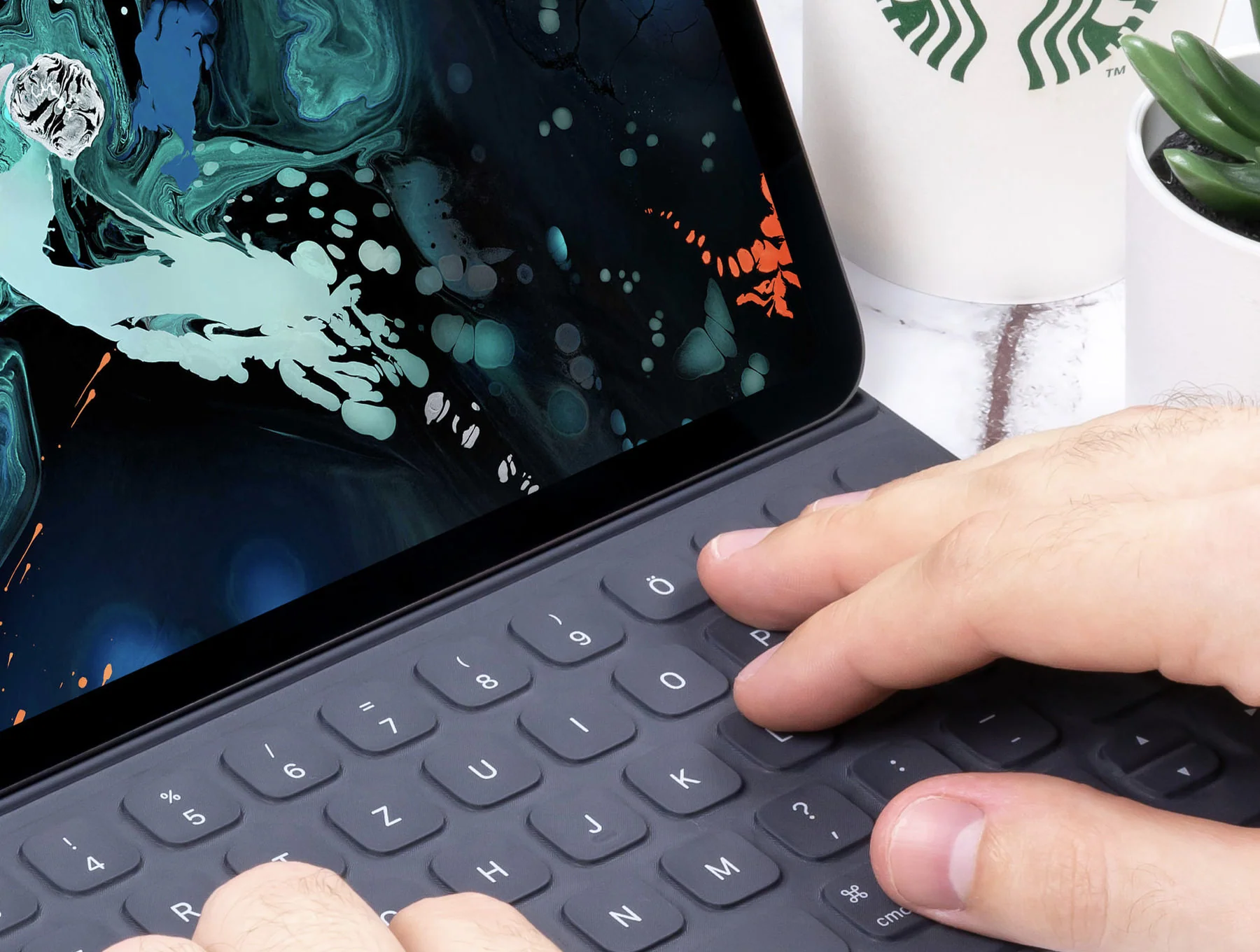 iPhone 11 Pro & iPad Pro PSD Photorealistic Mockups 2
