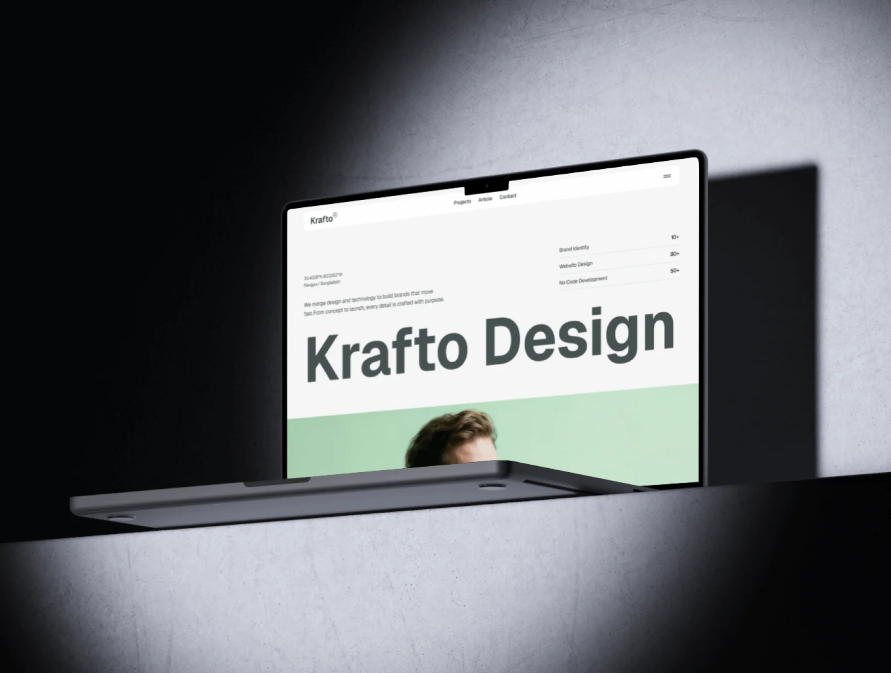 Krafto - Bold Modern  Portfolio & Agency Website Framer  Template 4
